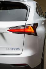 Lexus NX300h 2014 года